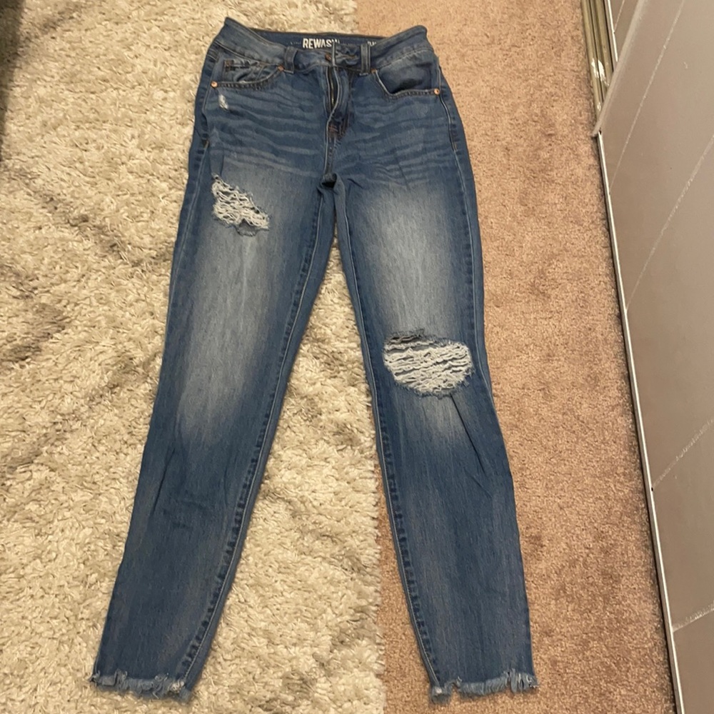 Size 1 classic rise Rewash jeans. No stains or damage.